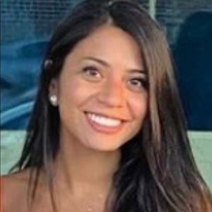 Meet your Posher, Adriana